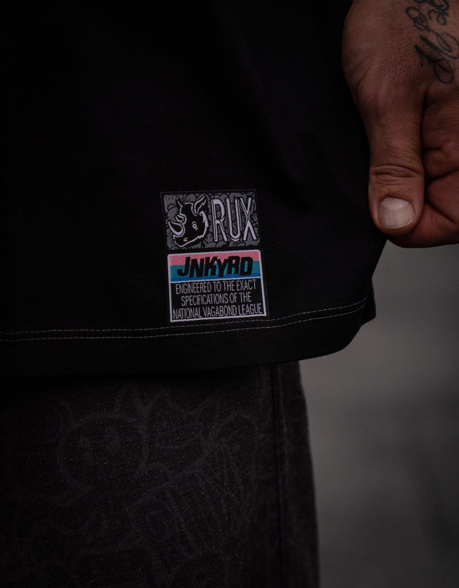 Over Junkyard Thunder (BLACK) - Imagem 4